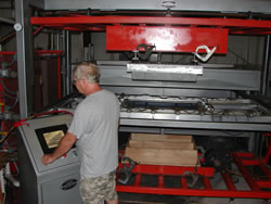 Vacuum Forming Machine